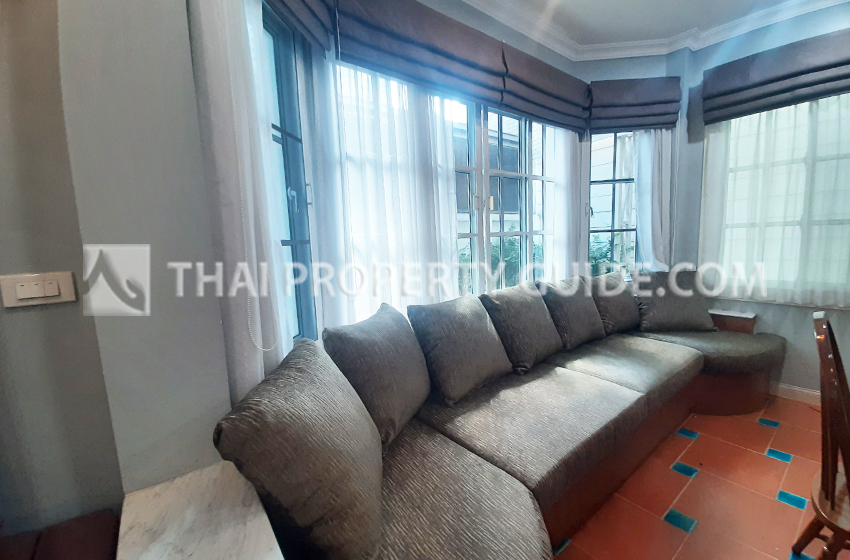 House with Shared Pool in Sukhumvit 